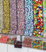 استند شفاف شکلات و آجیل